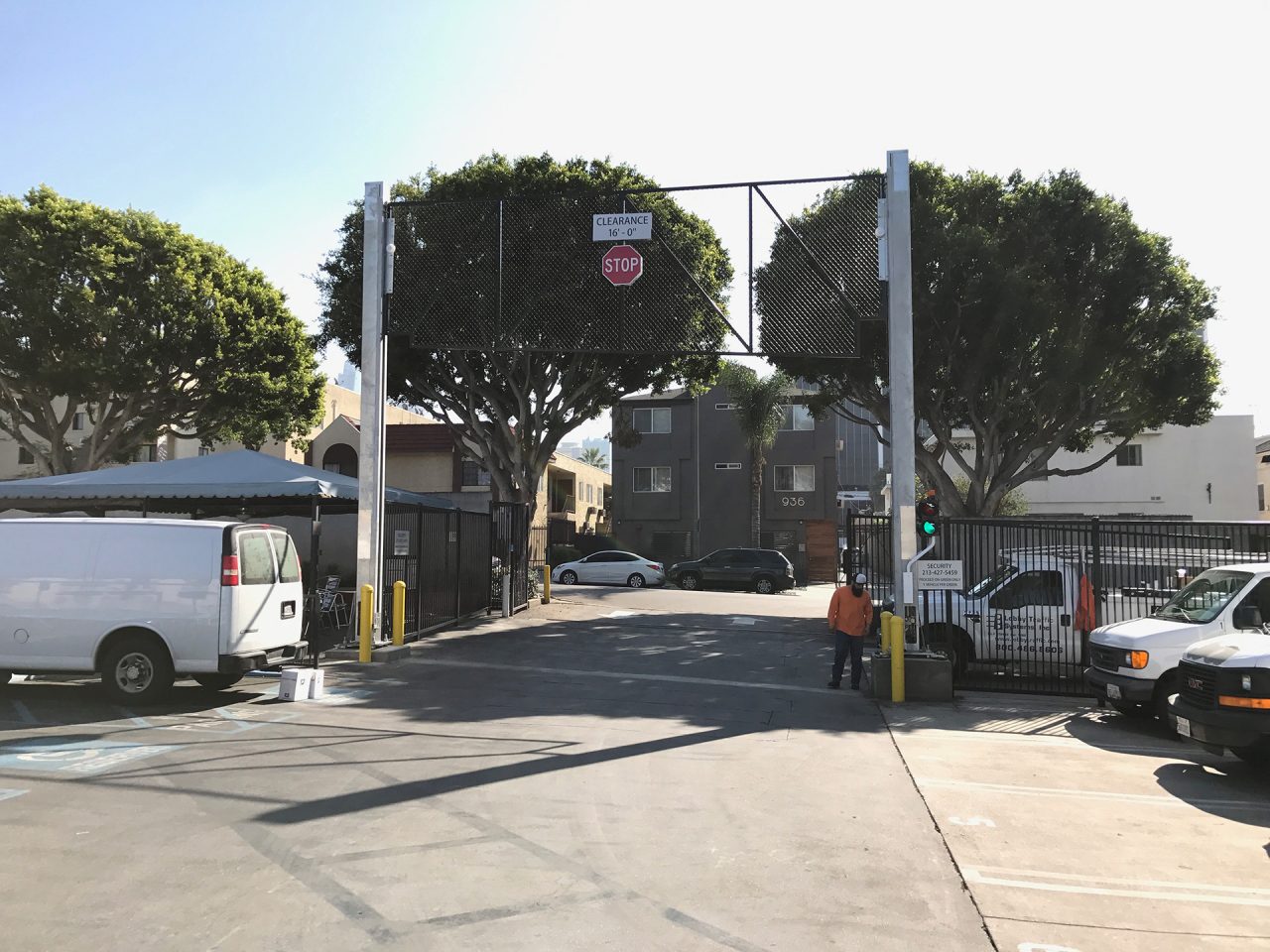 Vertical vehicle gate installation
